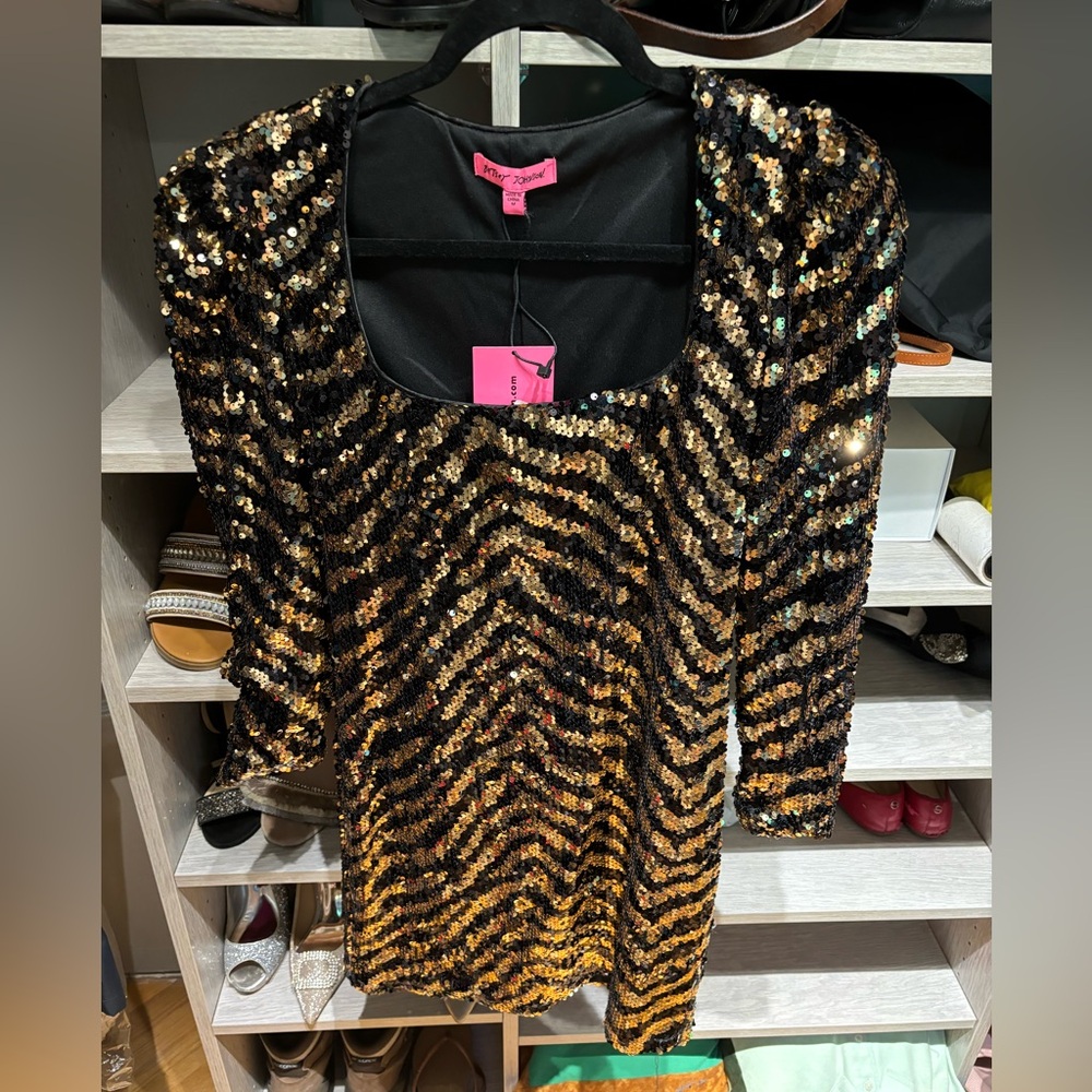 Betsy Johnson sequin short dress with long sleeves!